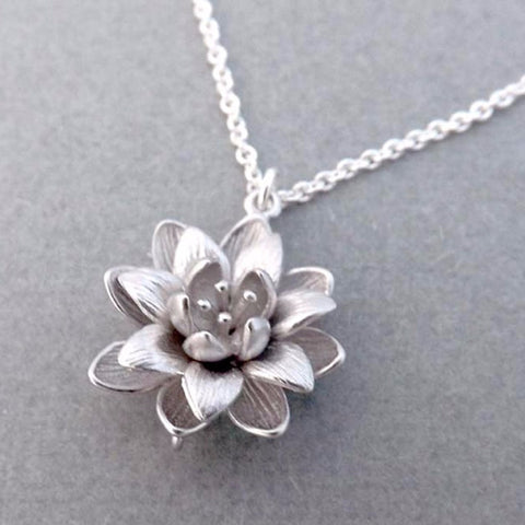 Chic Ladies Lotus Flower Pendant Necklace Boho Women Sexy Neck Jewelry Accessories Shellhard Silver Color Collare Necklaces